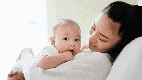 Bé vừa tiêm xong?
Hãy lưu ý những điều sau